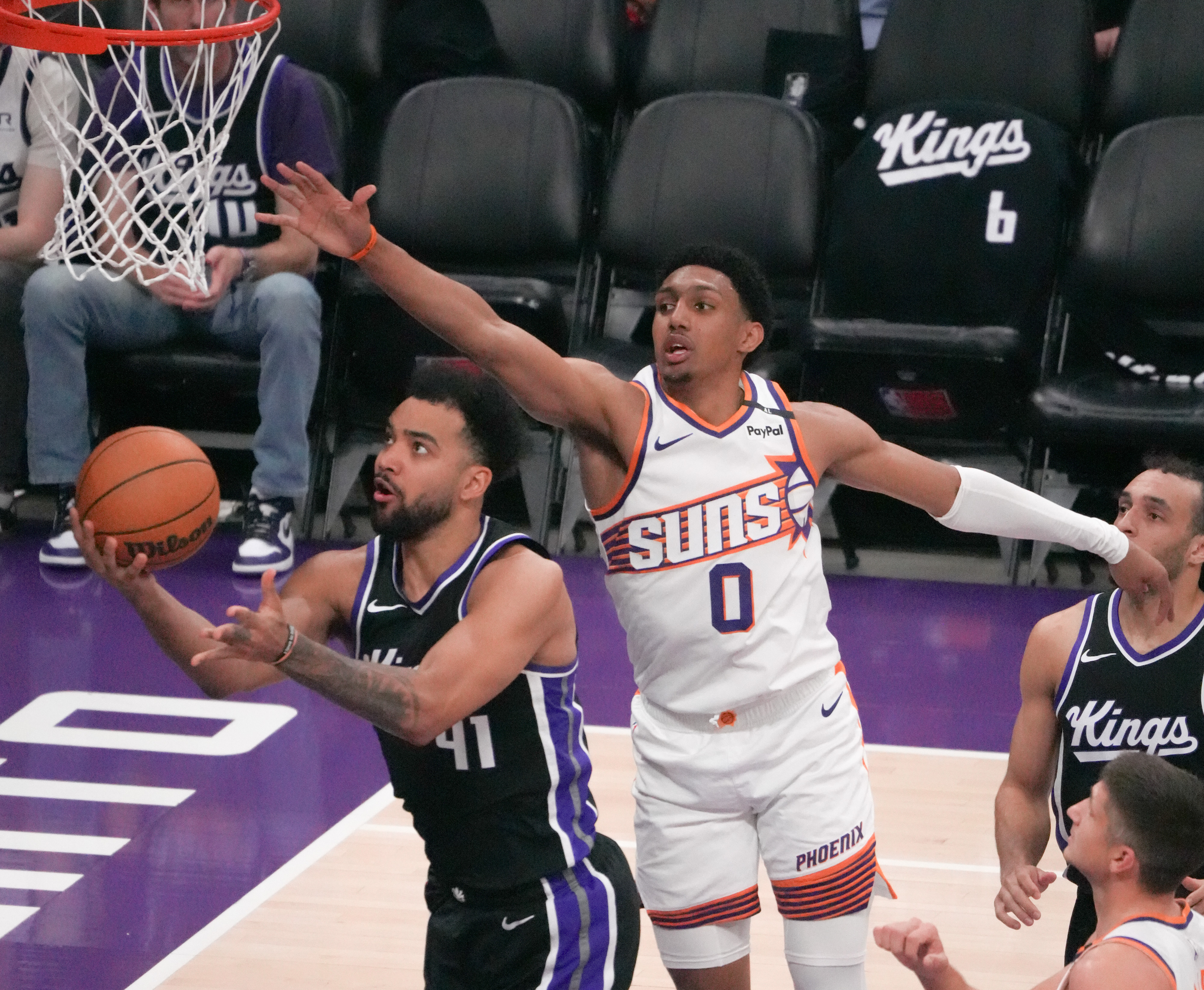 NBA球员频频受罚，影响球队表现(nba球员频频受罚,影响球队表现吗)